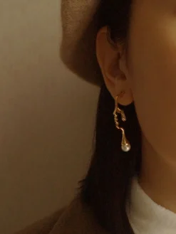 Aura Earrings