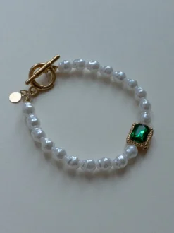 Baroque Pearl Bracelet with Emerald Gemstone
