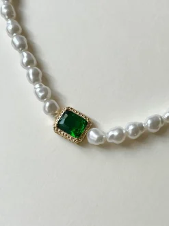 Baroque Pearl Necklace with Emerald Gemstone