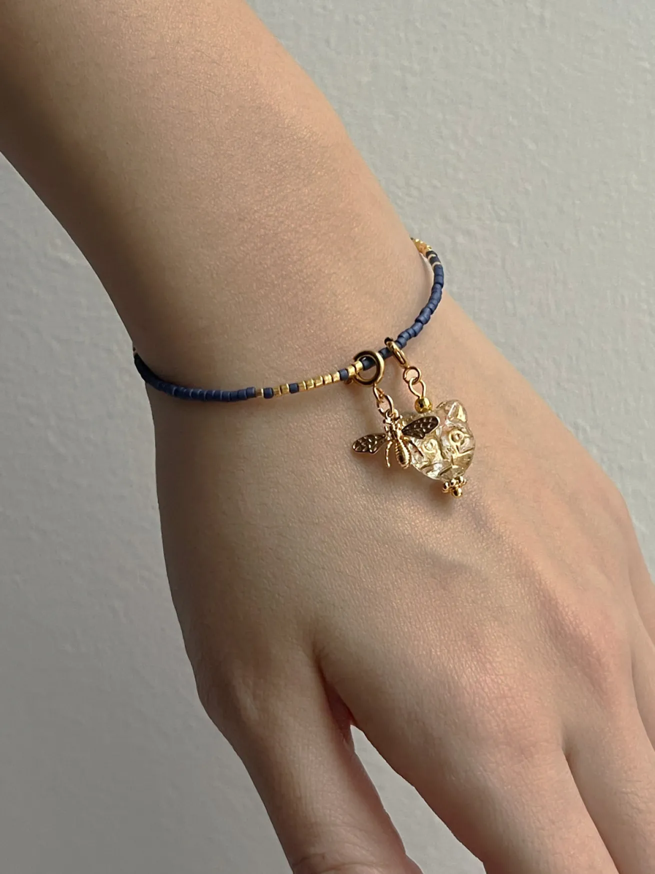Beaded Bracelet Dark Blue - Cat, Bee