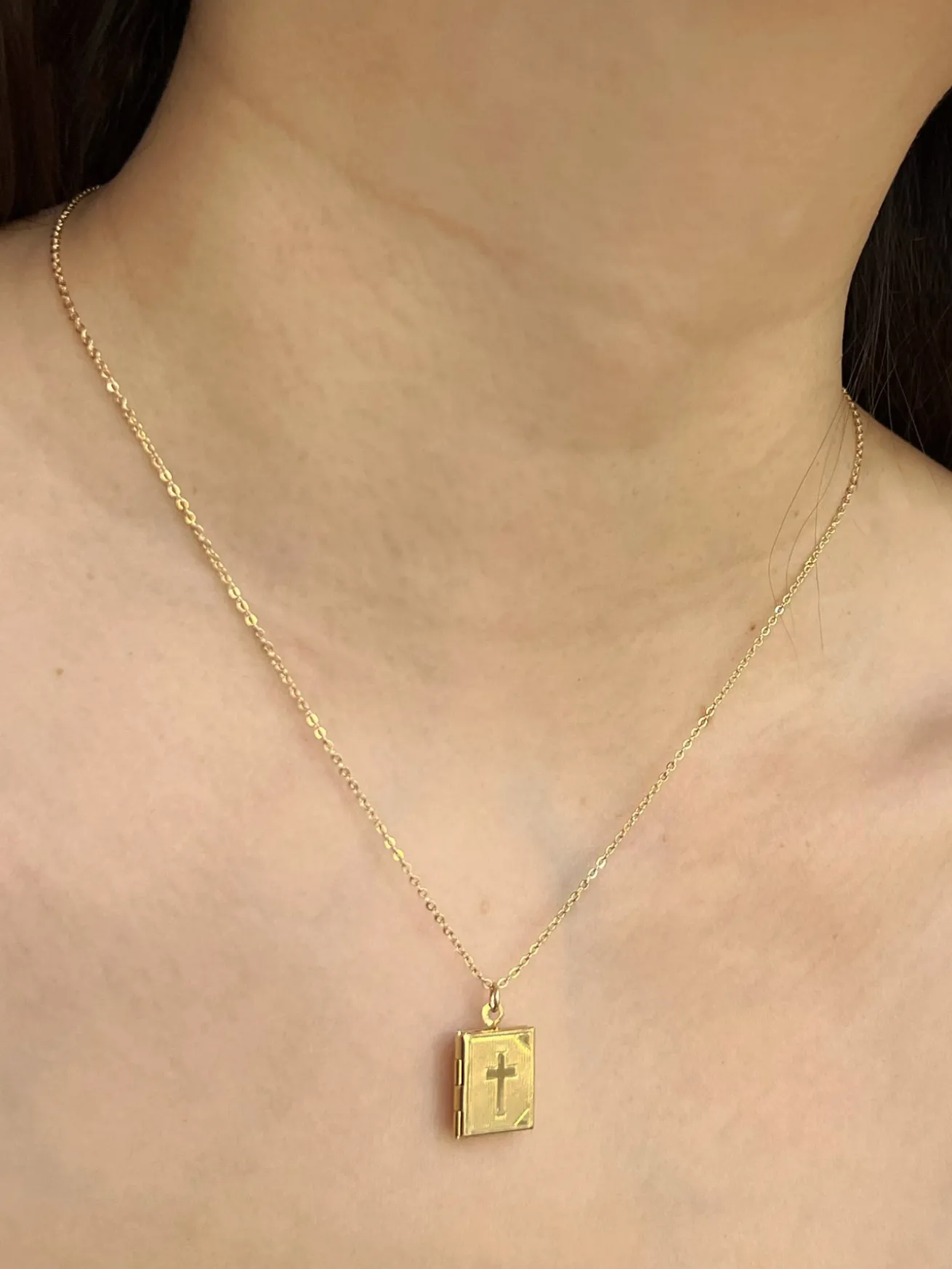 Book Locket Huggies - Gold