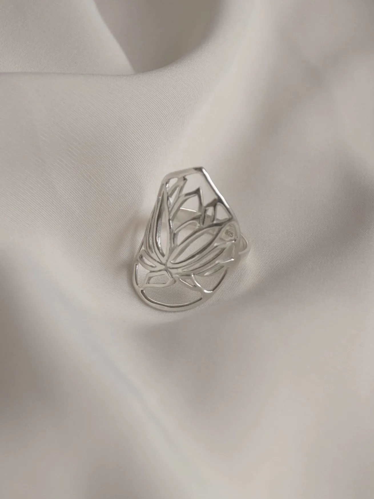 BULAN (Lotus) Ring // GABI EXCLUSIVE