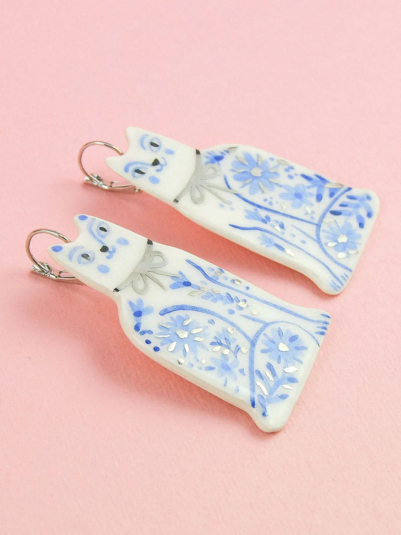 Ceramic Handpainted Cat Earrings with Flowers - Silver/Blue