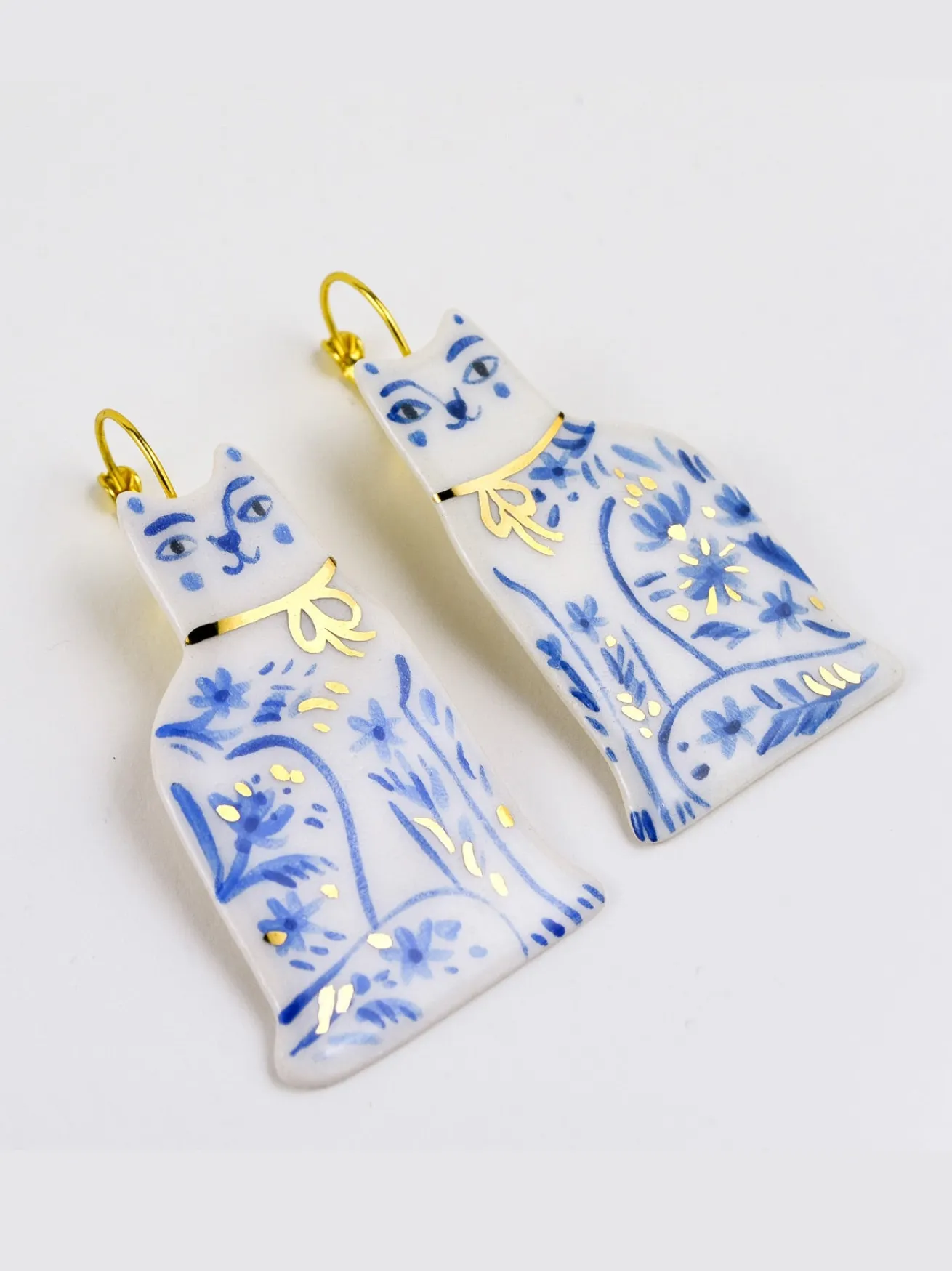 Ceramic Handpainted Cat Earrings with Flowers - Silver/Blue