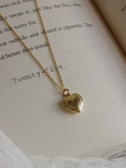 ELLIE Locket Necklace