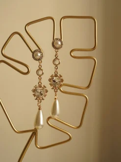 Esmé Earrings *S925 Earposts