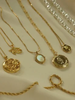 Eye of Horus Necklace *18K Gold-plated