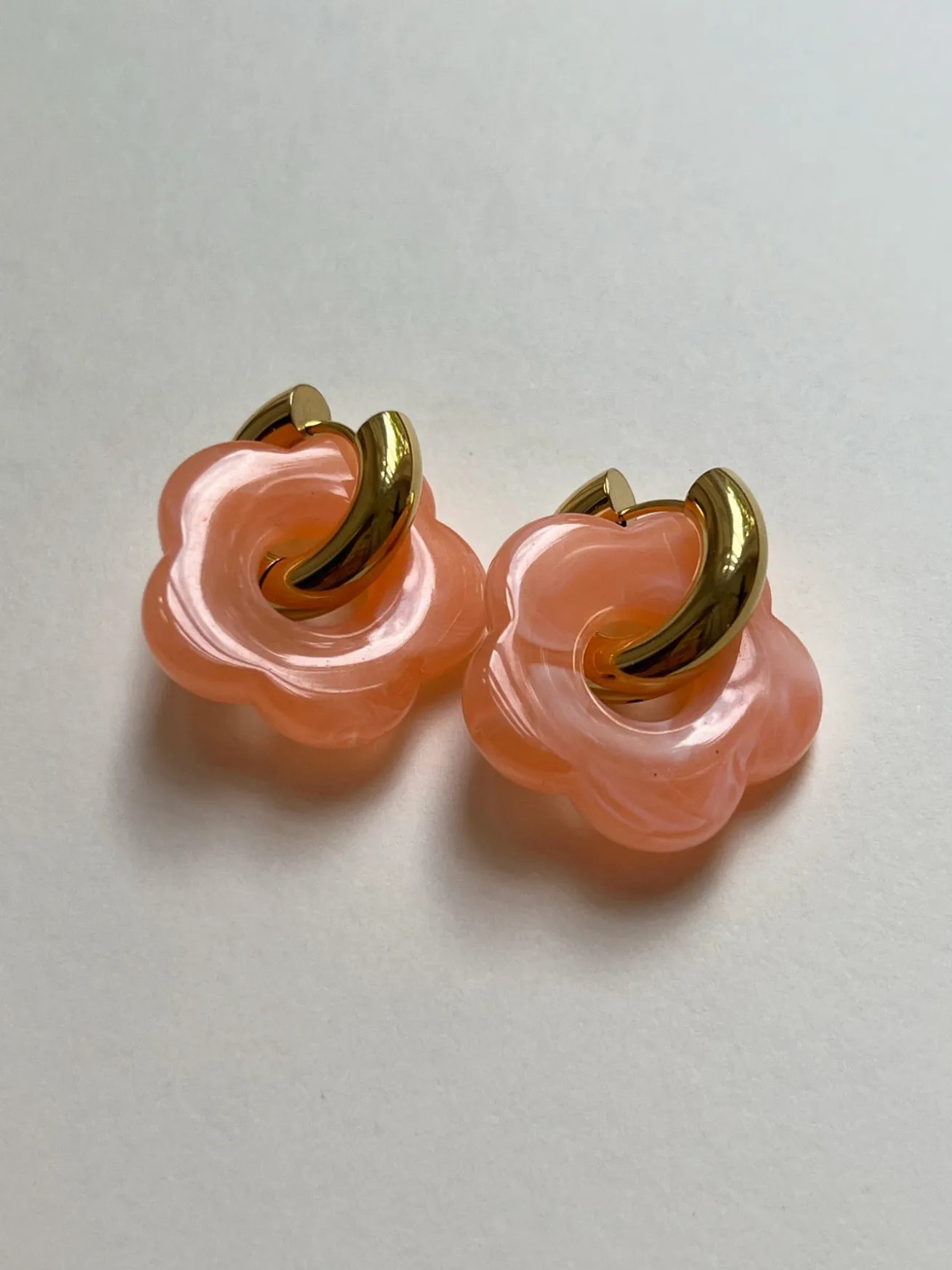 Flower Donut Hoops - Marbled Peach