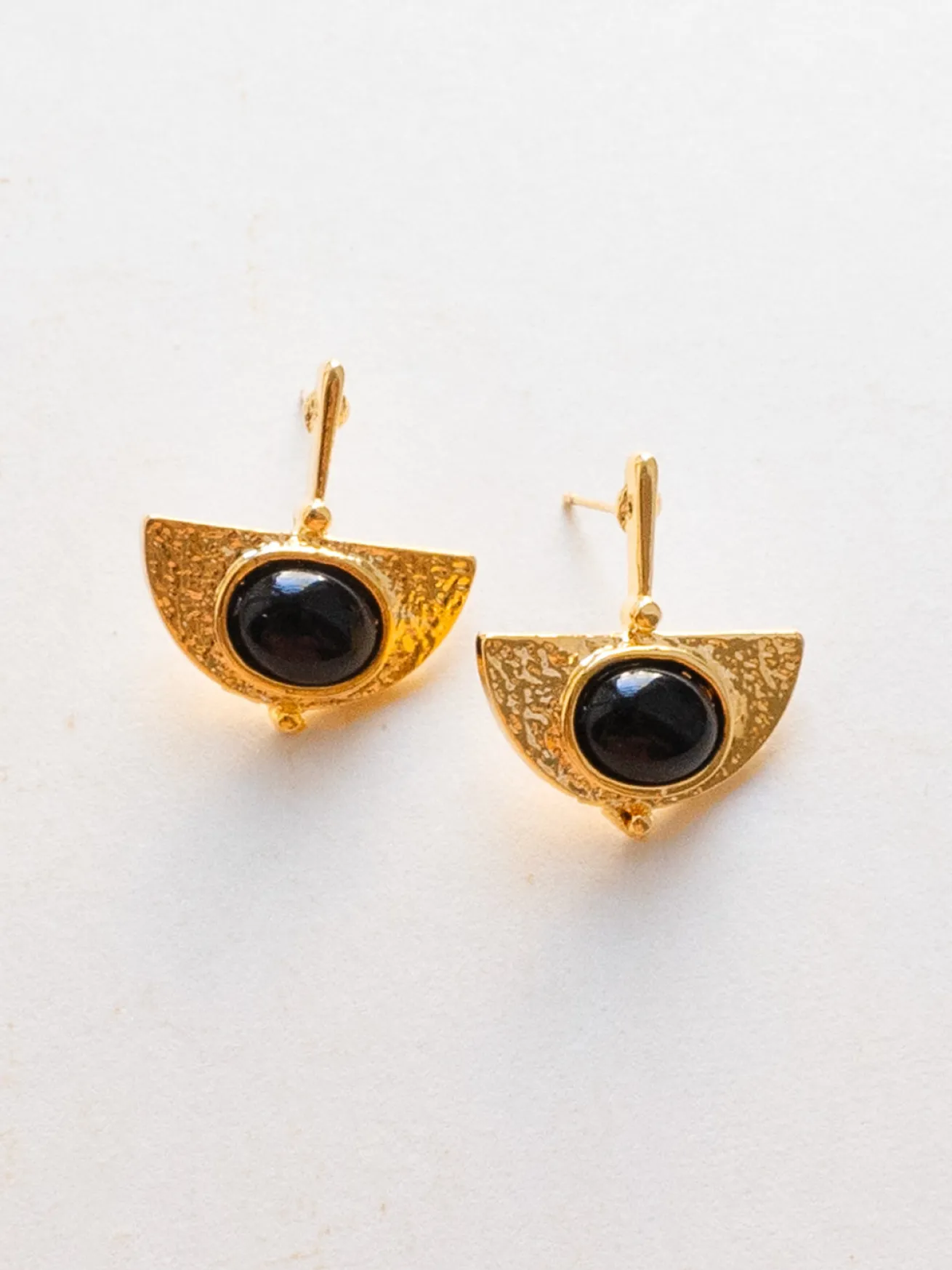 Heirloom Earrings - Black