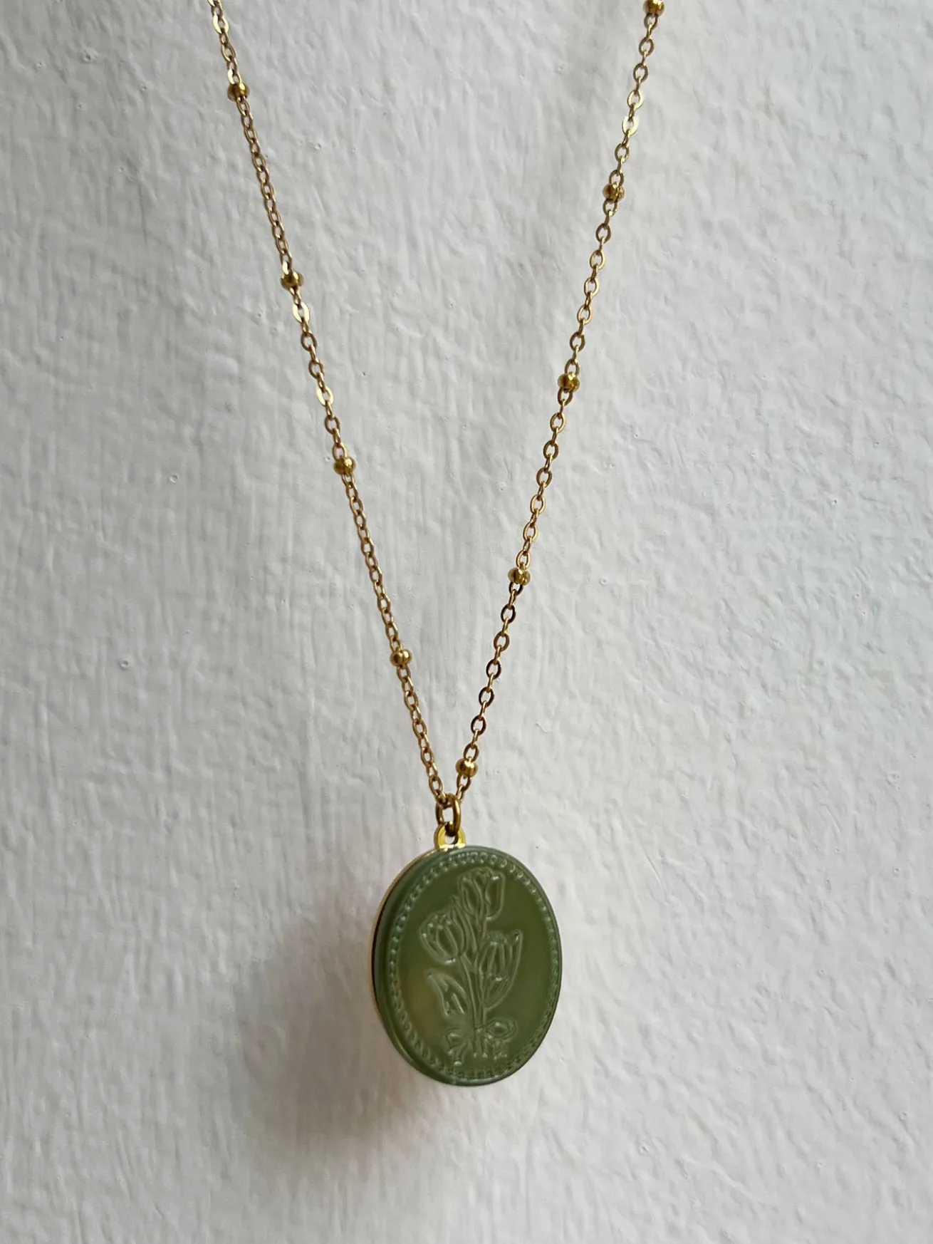 Large Pearl Pendant Necklace with Carved Flowers - Green