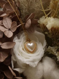 LILITH Heart Pearl Necklace