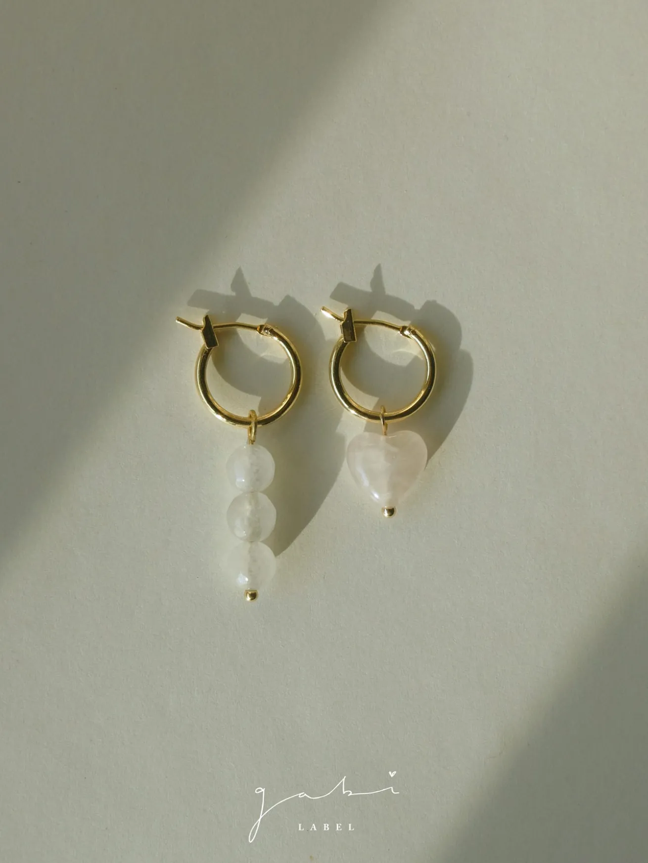 Little Stone Heart Mismatched Hoops - Pink/White