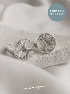 LOTUS Signet Ring - Big // GABI EXCLUSIVE