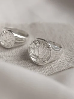 LOTUS Signet Ring - Big // GABI EXCLUSIVE