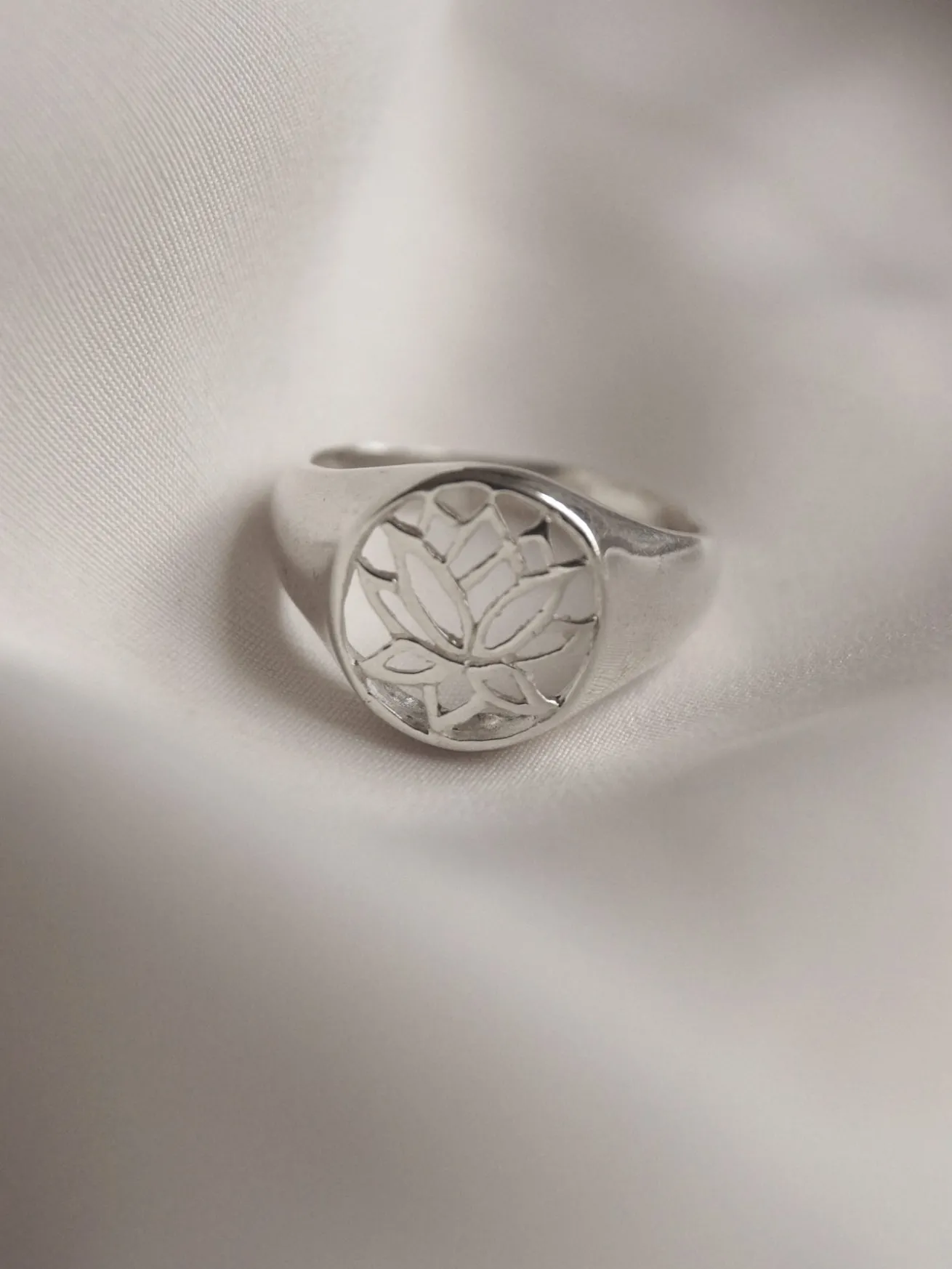 LOTUS Signet Ring - Small // GABI EXCLUSIVE