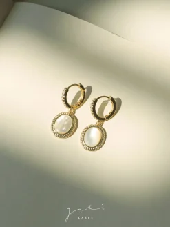 Oval Shell Pendant Pavé Huggies