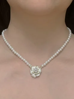 Pearl Choker With Flower Pendant