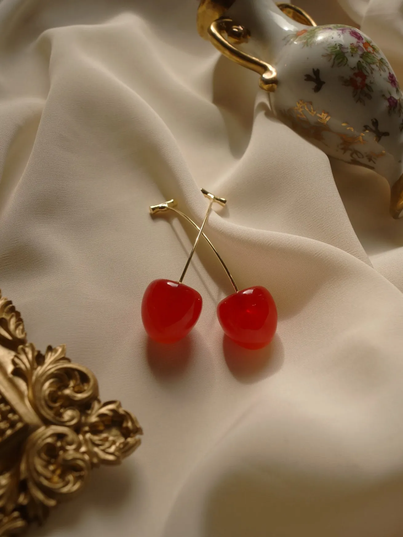 Petit Cher (Cherry) Earrings *Gold-plated stems