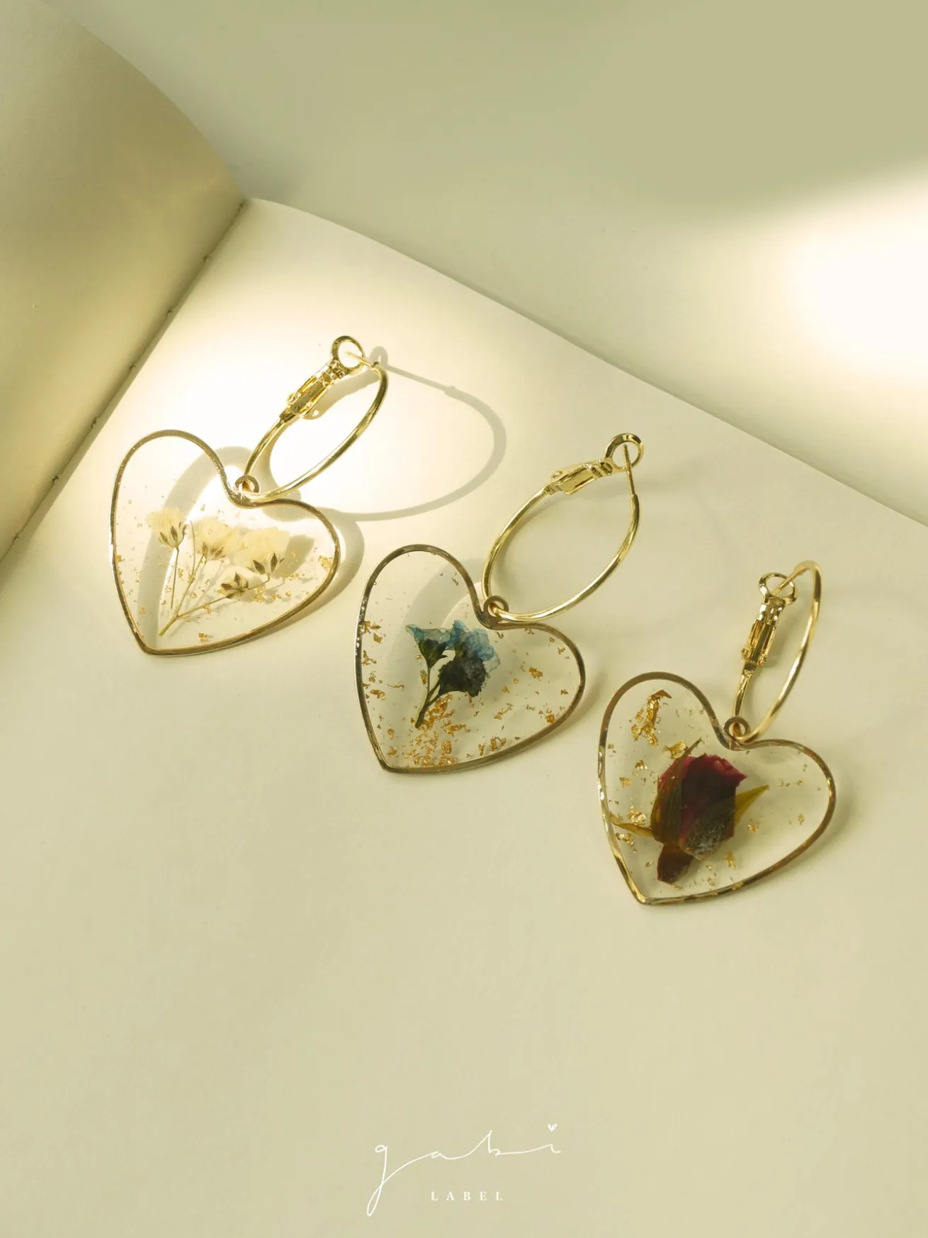 Pressed Flower Heart Hoops - Blue