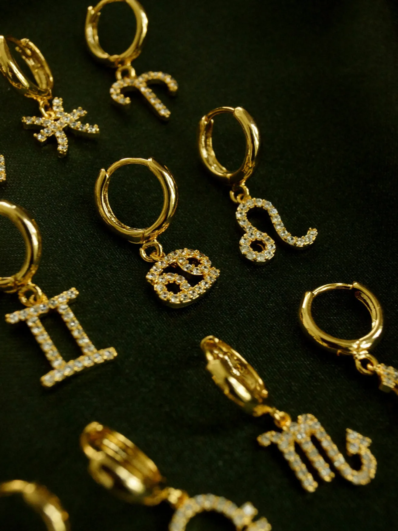 Sparkle Horoscope Huggies *18k Gold-plated