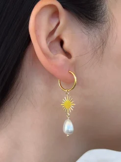 Starburst Teardrop Pearl Hoop Earrings