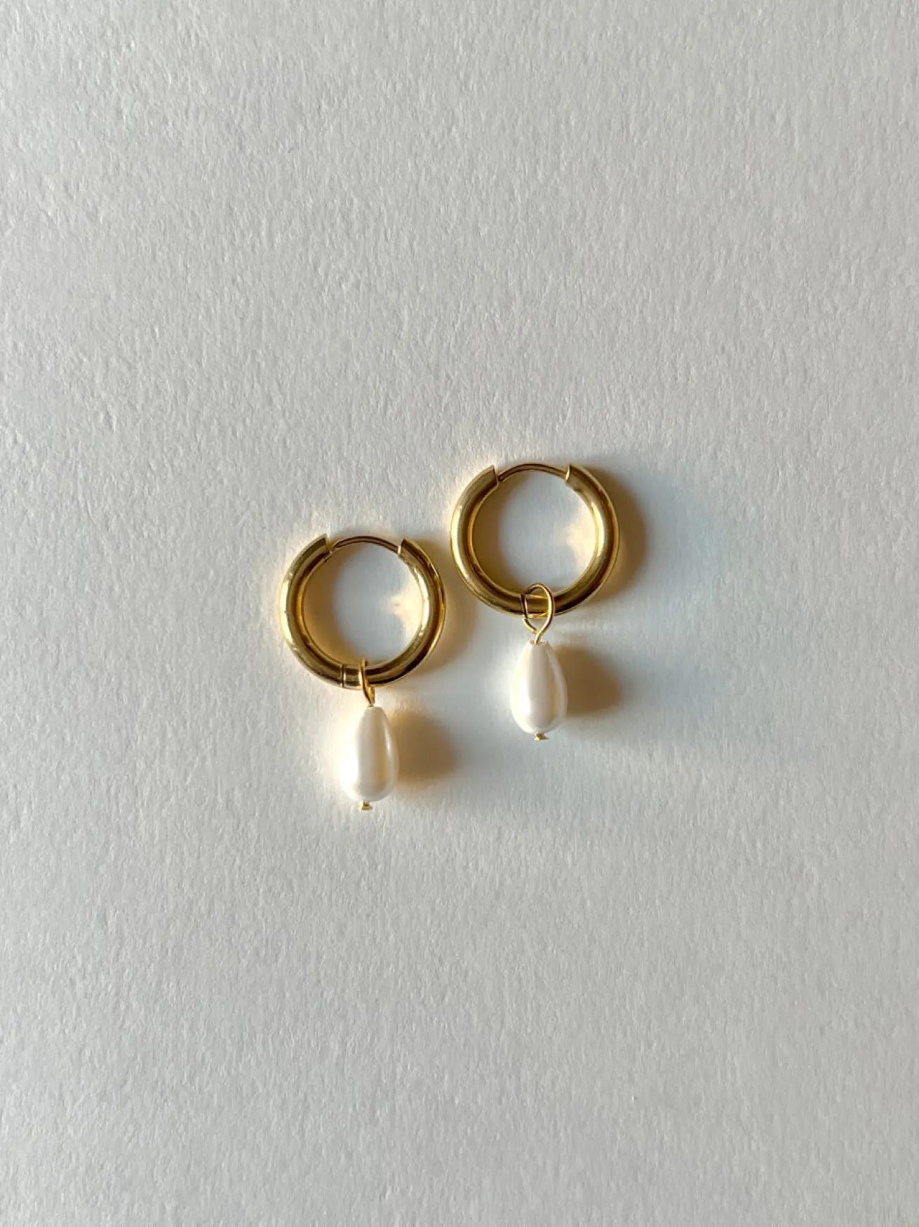 Teardrop Stainless Steel Hoops - Pearls Mini